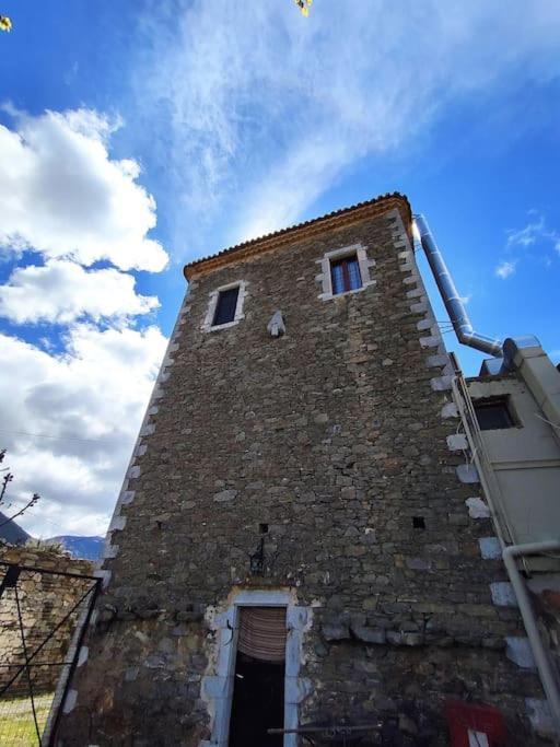 Μαγεμένος Πύργος Στις Θαλάμες Koumani Exterior foto